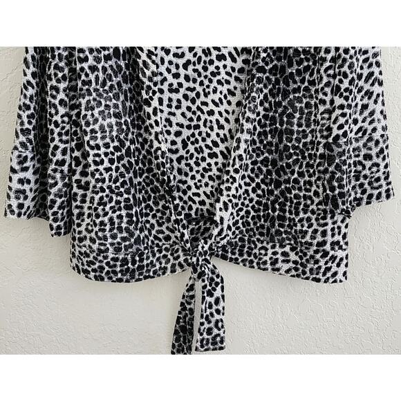 Top/Blouse-Chico's-Black White Leopard-Silver Threads-No Closure-Bottom Tie-3/LG - Picture 4 of 16